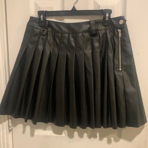 Black pleated faux leather skirt